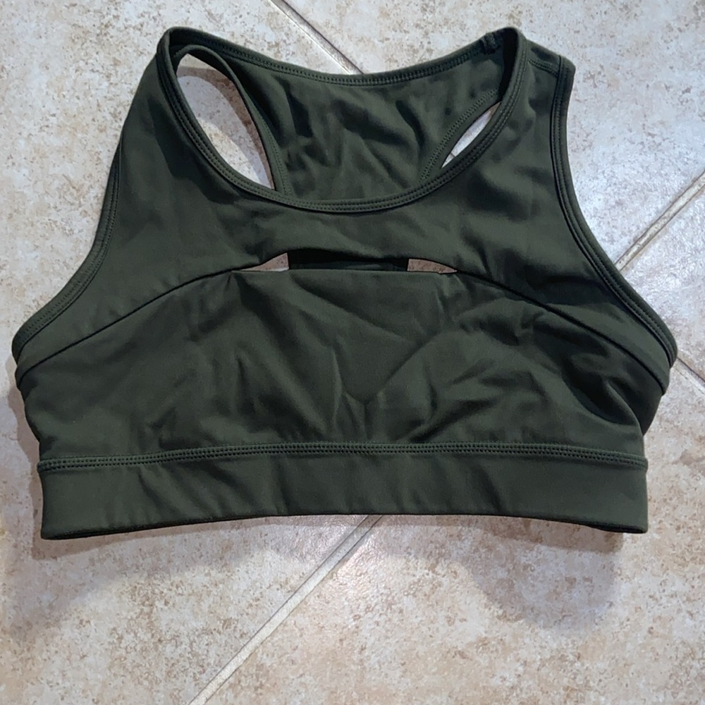 CORE IO size M sports bra - Picture 2 of 4